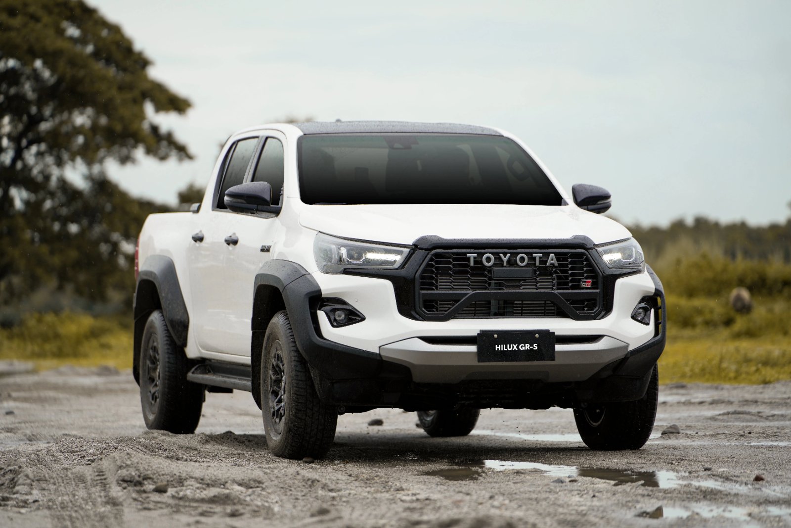 Toyota Hilux GR-S